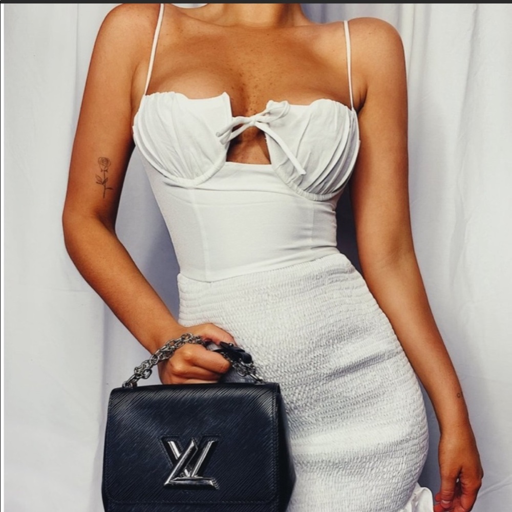 Tiger mist nixie dress sold out white small